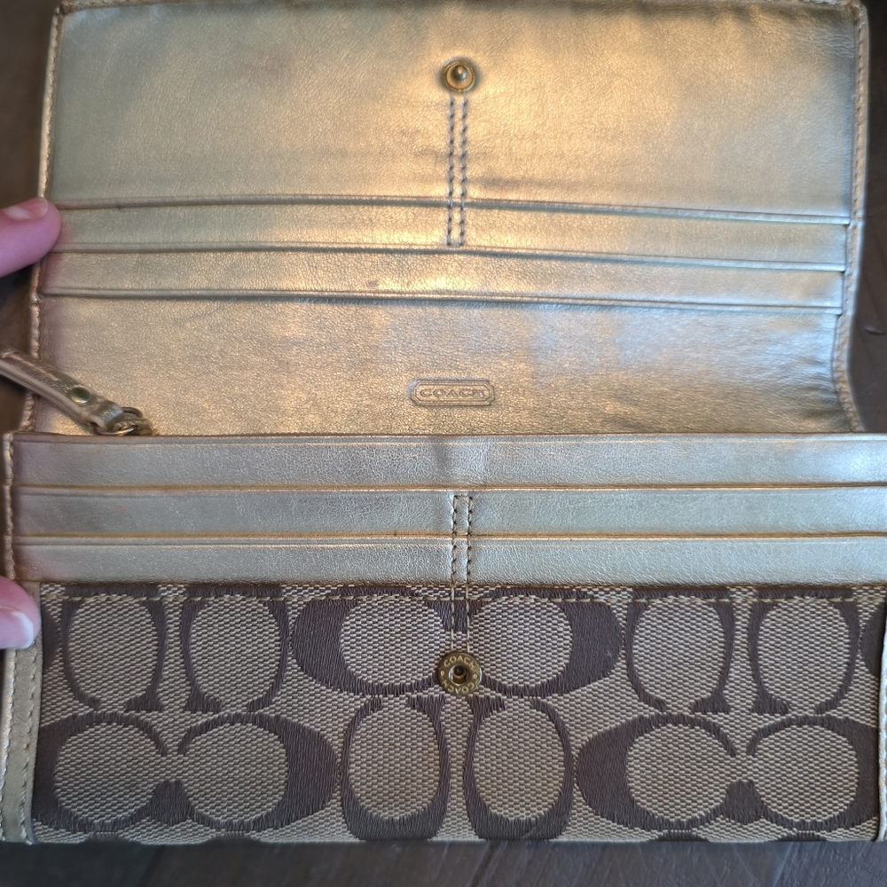 Coach Signature Canvas Wallet With Leather Metallic Stripe - Picture 6 of 10